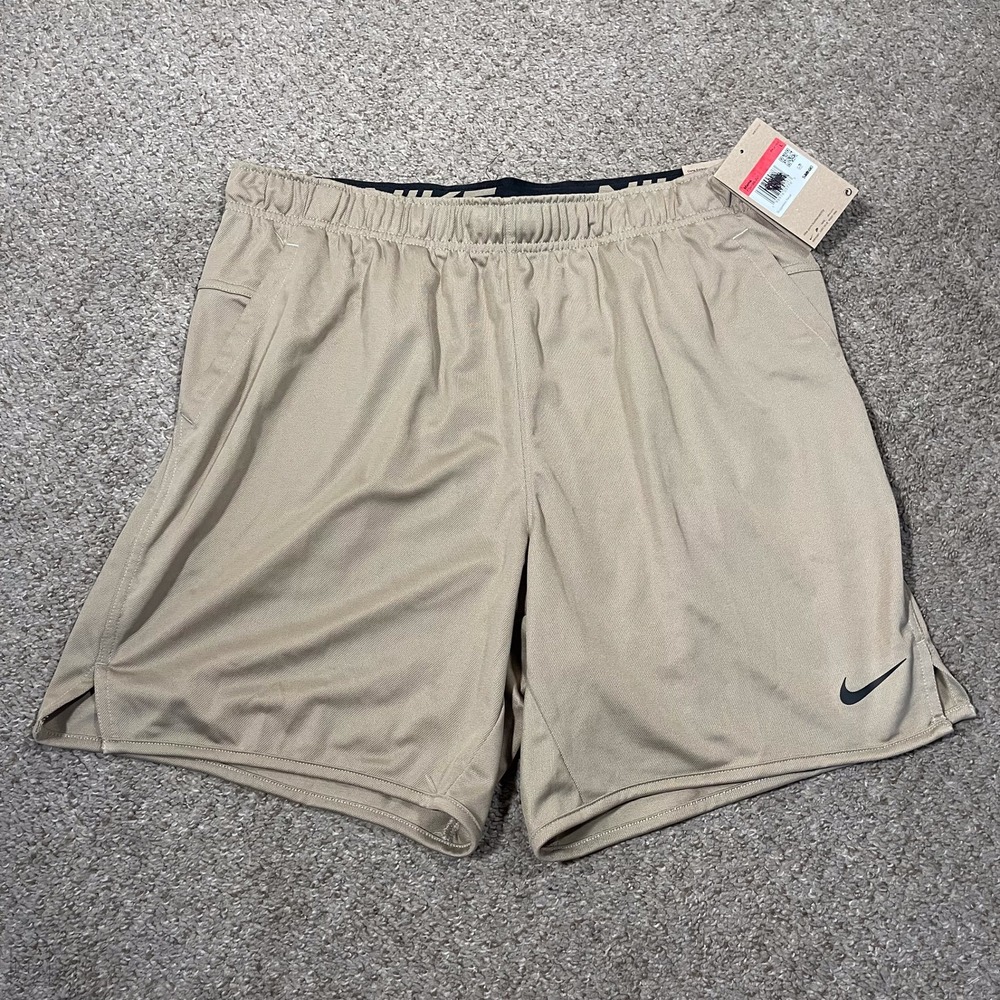 NEW Nike Men's Shorts Standard Fit Activewear Athletic Casual L Brown